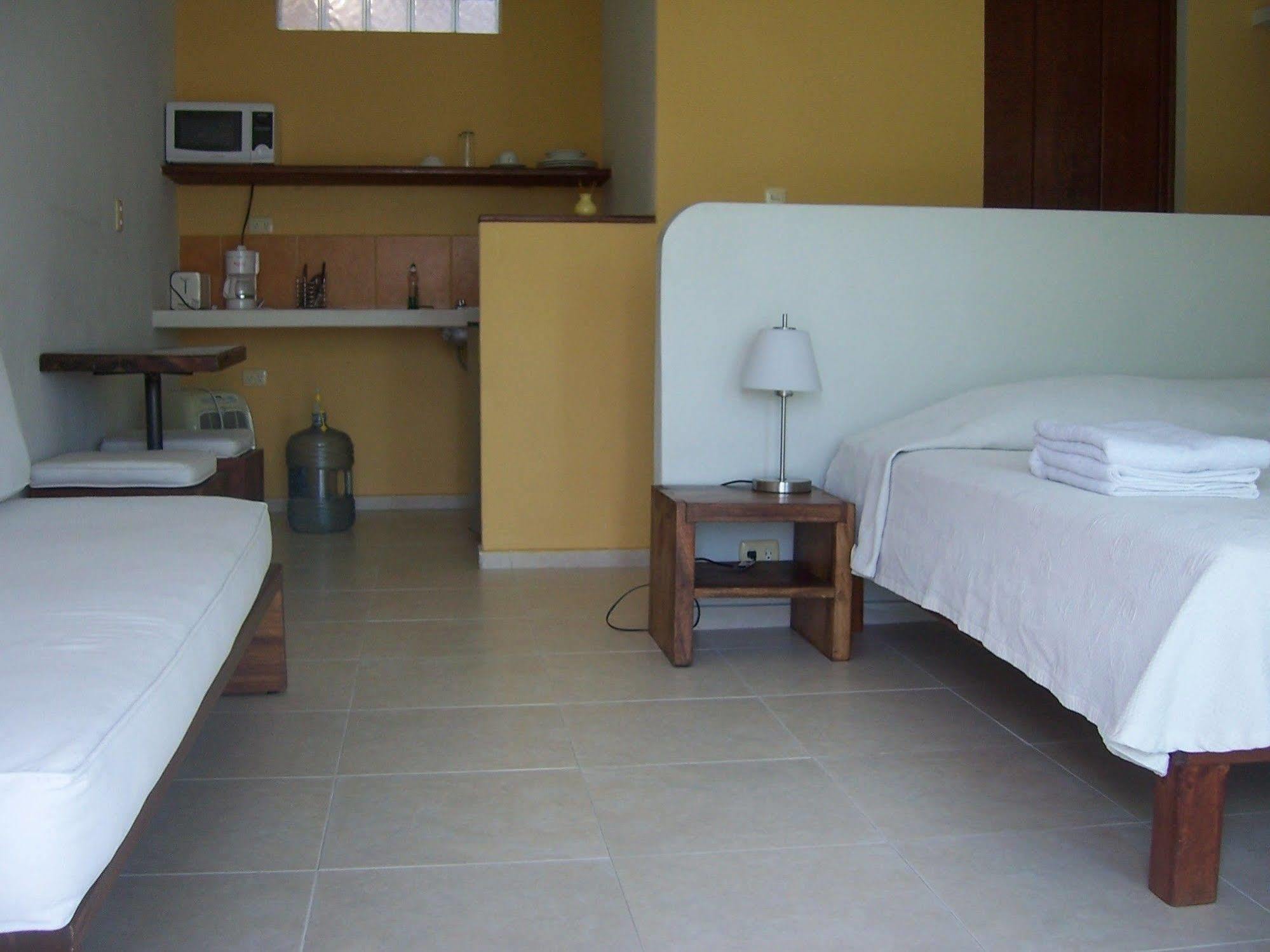 Elements Of The Island Apartment Isla Mujeres Exterior photo